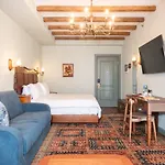 Vila Ebel Hotel Pool & Spa
