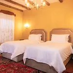 Vila Ebel Hotel Pool & Spa